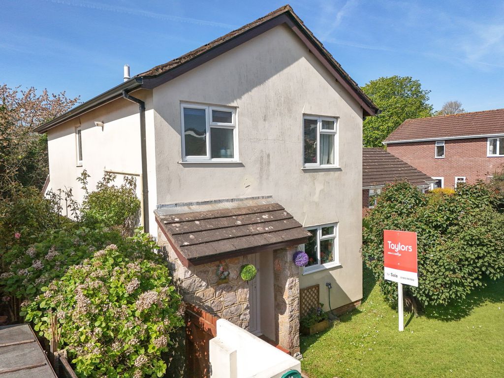 Property photo 1 of 11