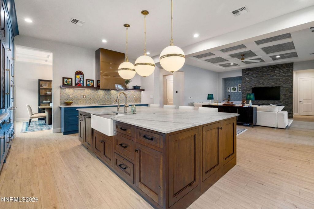 Property photo 3 of 30 <Alttext/>