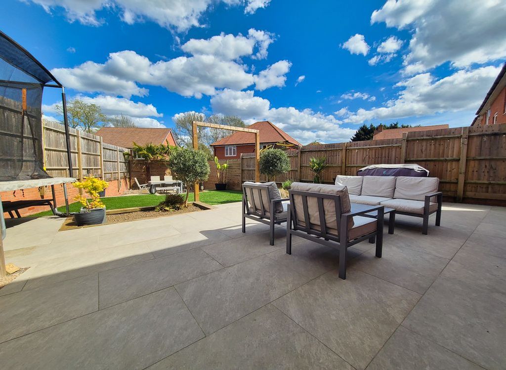 Property photo 3 of 16