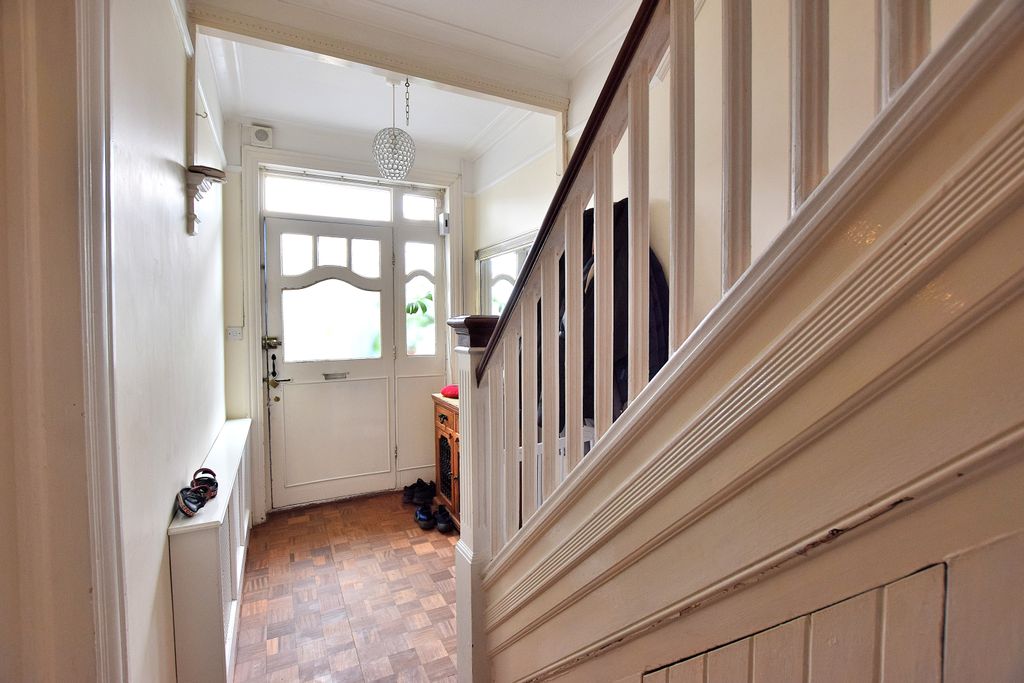 Property photo 2 of 14 Hallway 