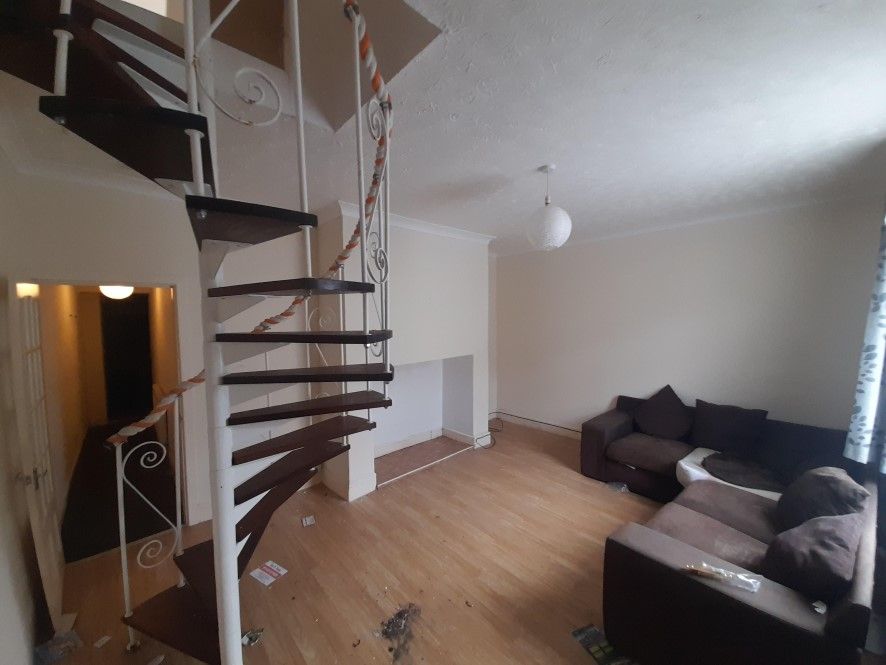 Property photo 2 of 4