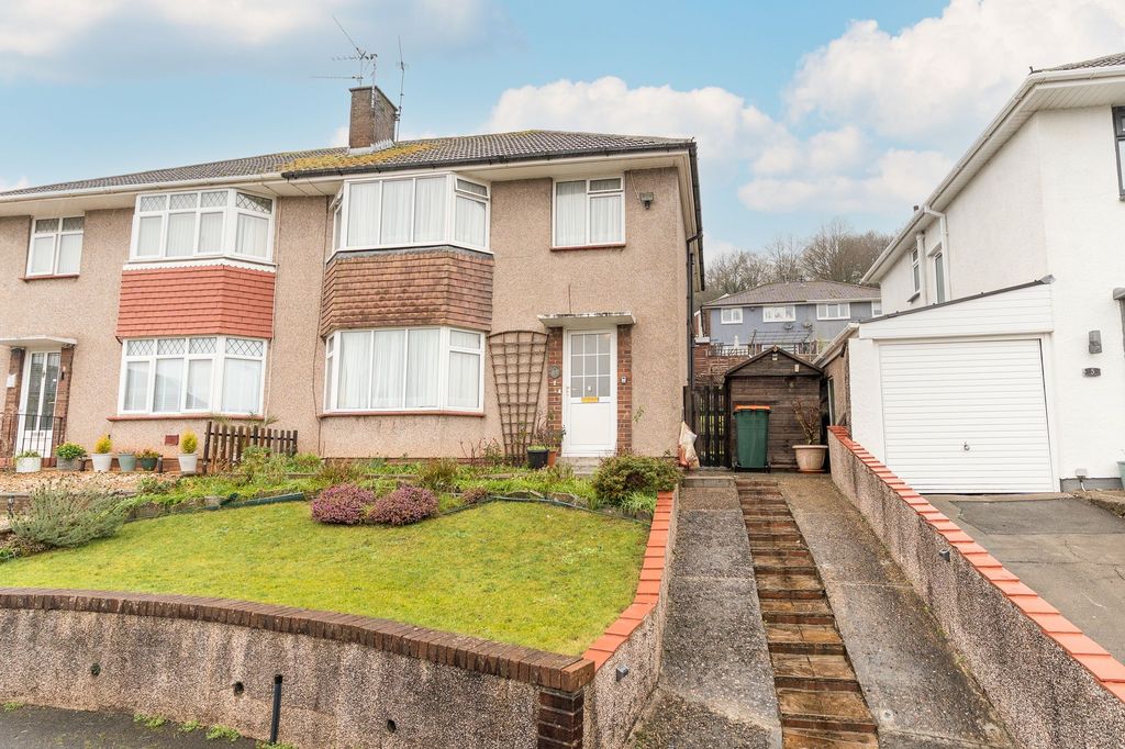 Property photo 1 of 21