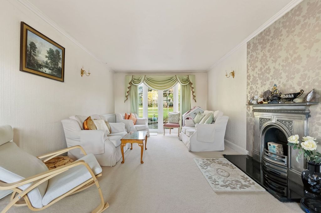 Property photo 2 of 20