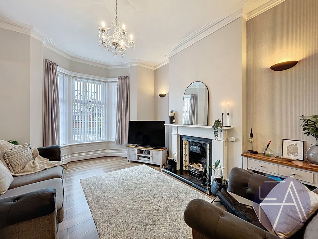 Property photo 3 of 39 4561093