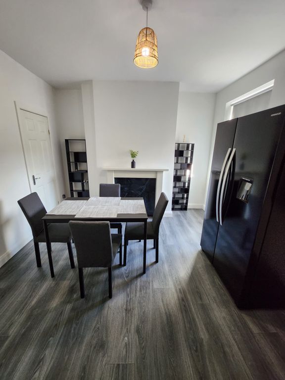 Property photo 1 of 3