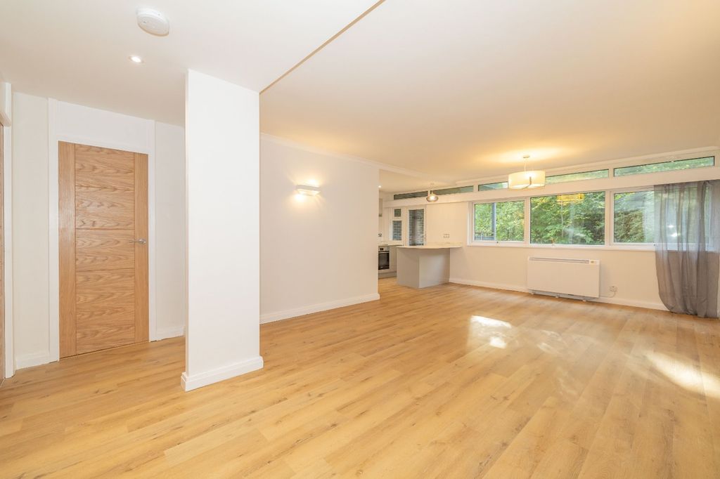 Property photo 2 of 11 Picture 2