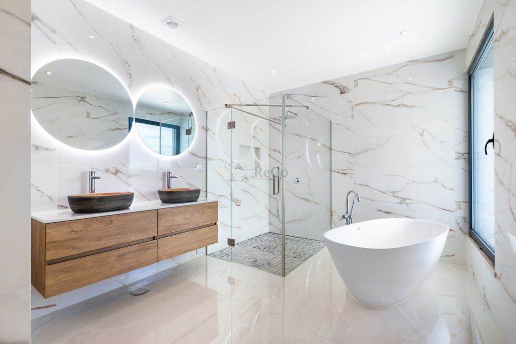 Property photo 3 of 26