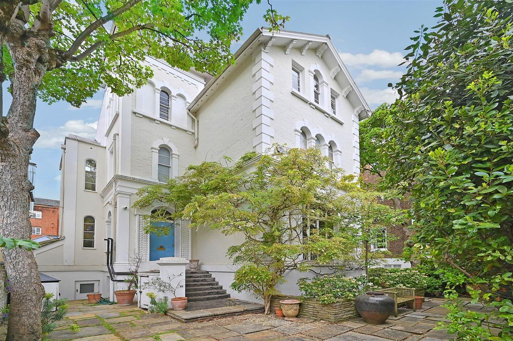 Property photo 1 of 33 Exterior.Jpg
