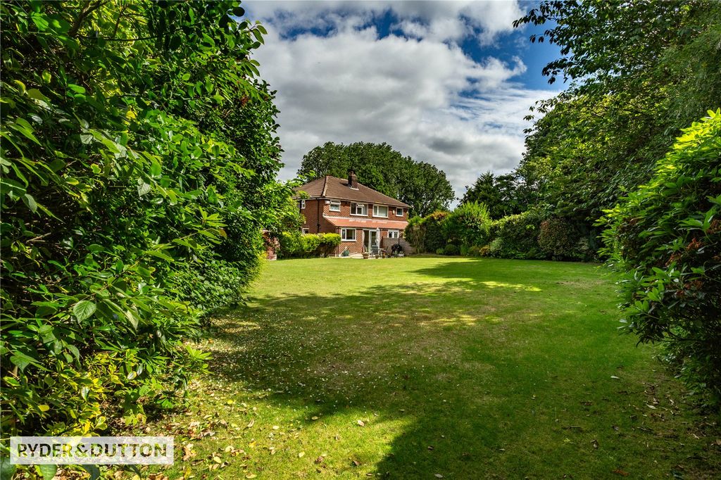 Property photo 2 of 23 Rear Garden