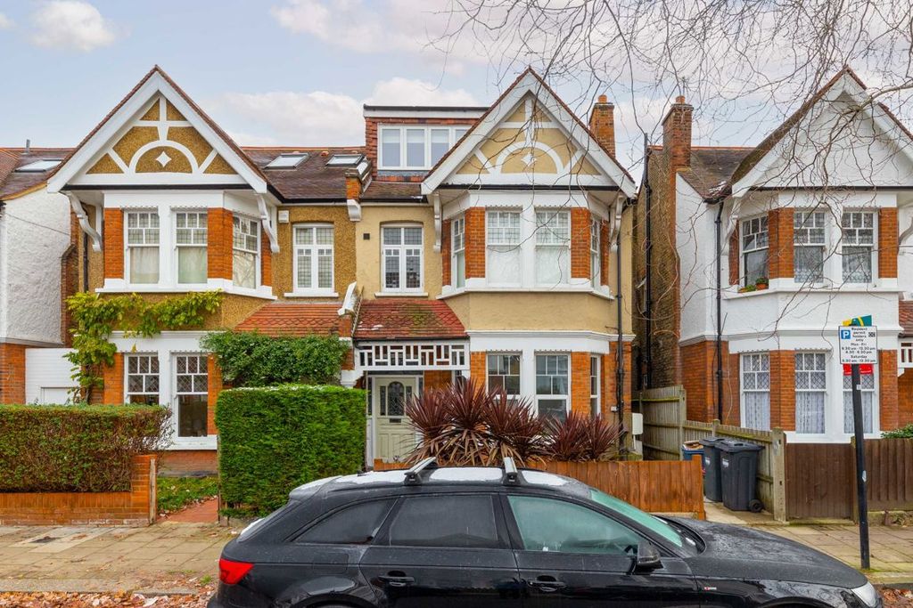 Property photo 1 of 8
