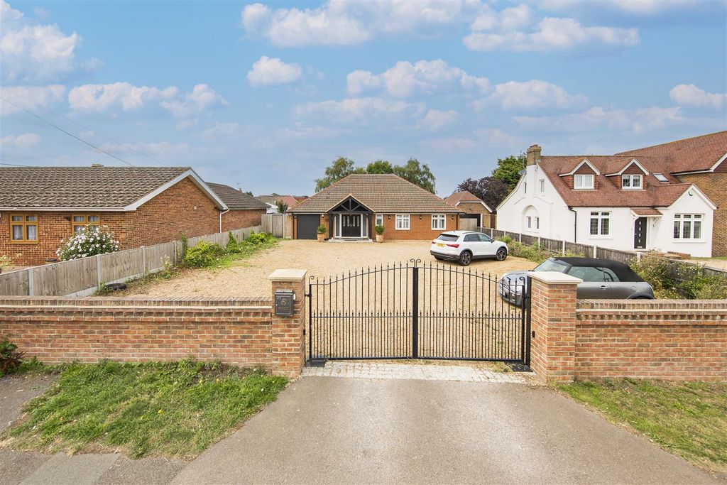 Property photo 1 of 24 Gated Drive