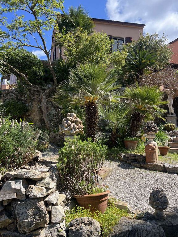 Property photo 2 of 30