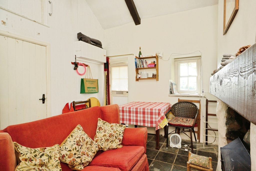 Property photo 2 of 20 Pbox-Img.Jpg