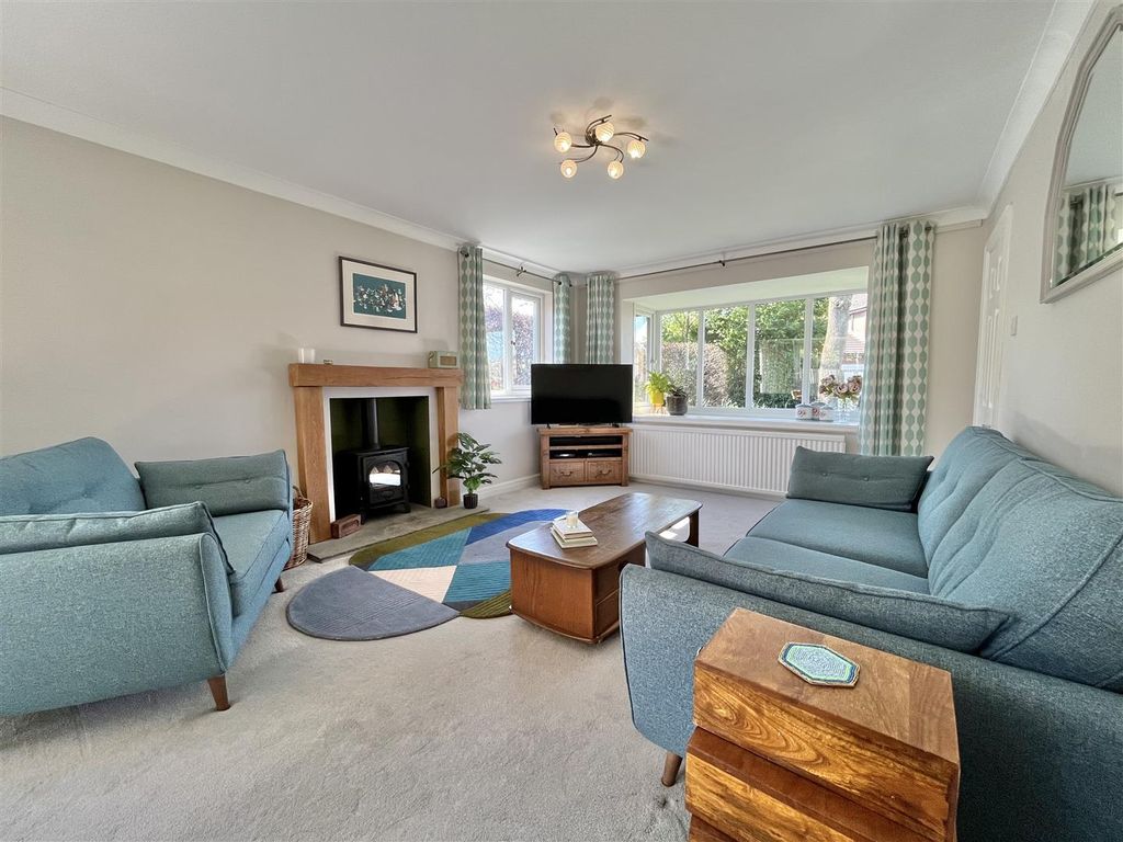 Additional image 4 of 4 bed detached house for saleHigh Bank Road, Glossop SK13