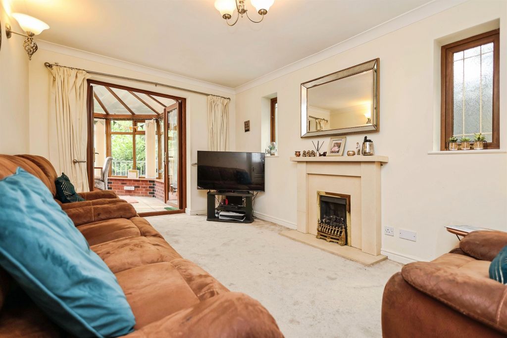 Property photo 2 of 18