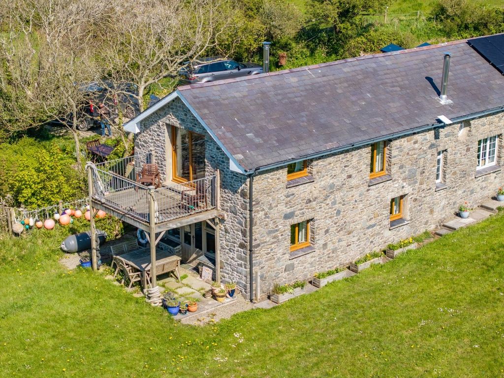Property photo 1 of 51