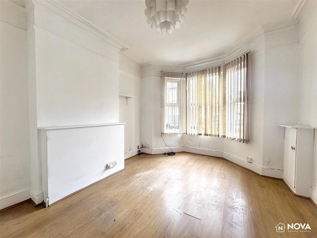 Property photo 2 of 16 Img_0646.Jpg