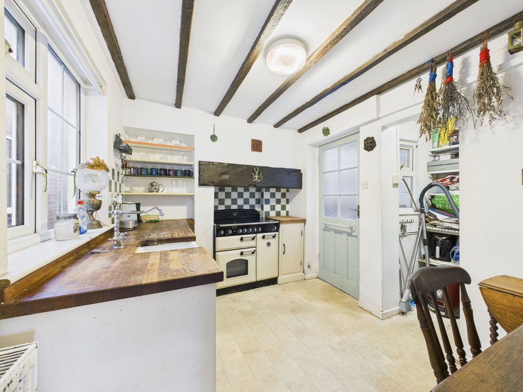 Property photo 2 of 24