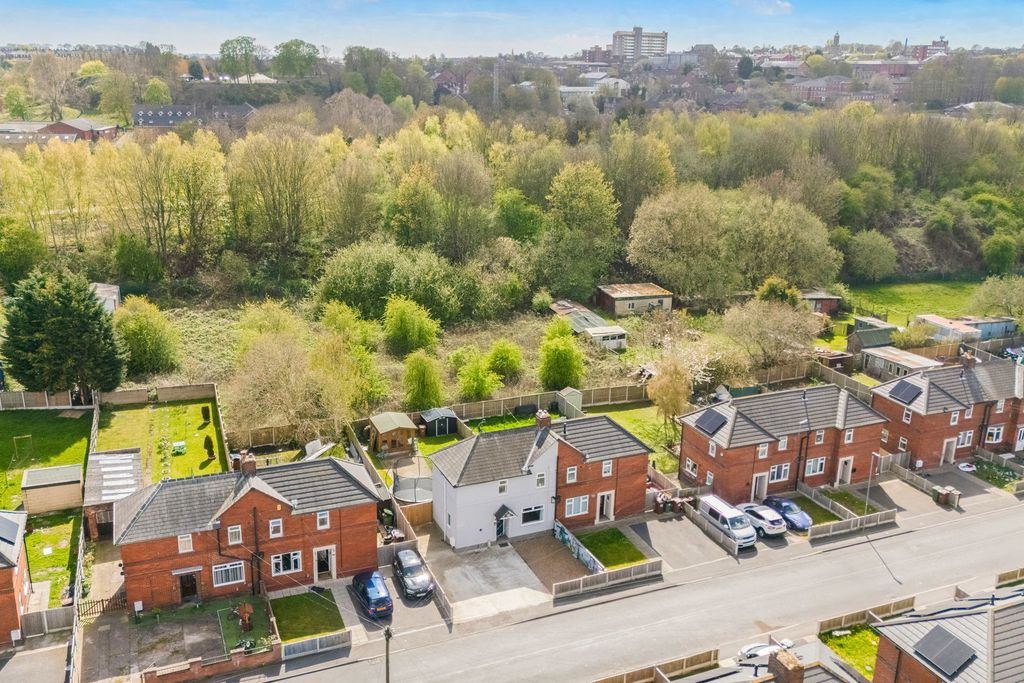 Property photo 3 of 20