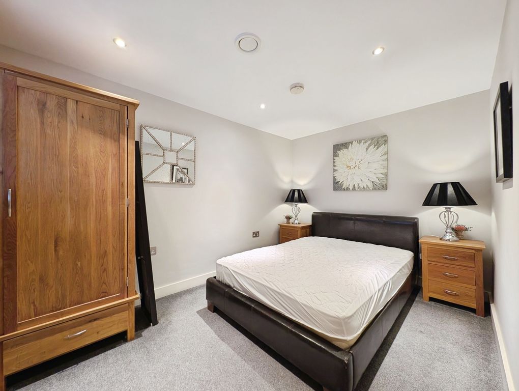 Property photo 3 of 10 Photo