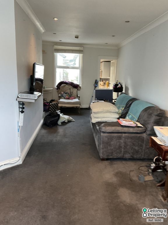 Property photo 3 of 21