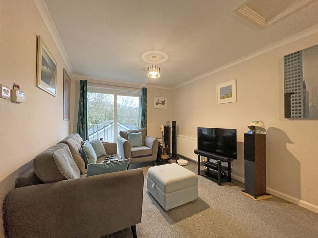 Property photo 3 of 10 Mosses Court 6 - Lounge.Jpg