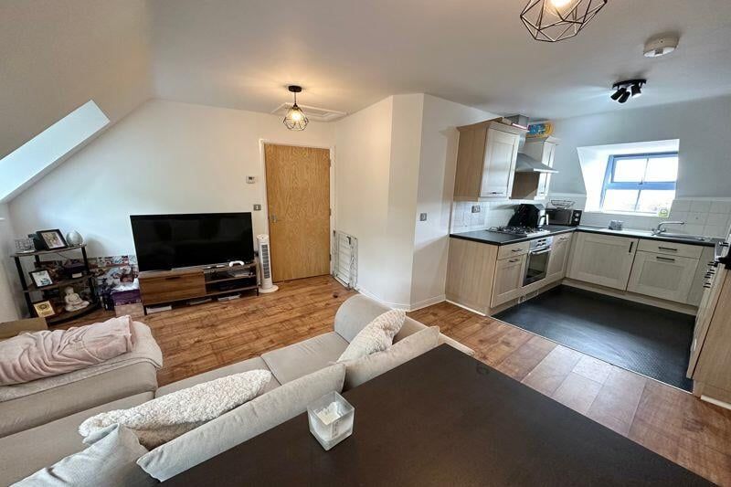 Property photo 3 of 8