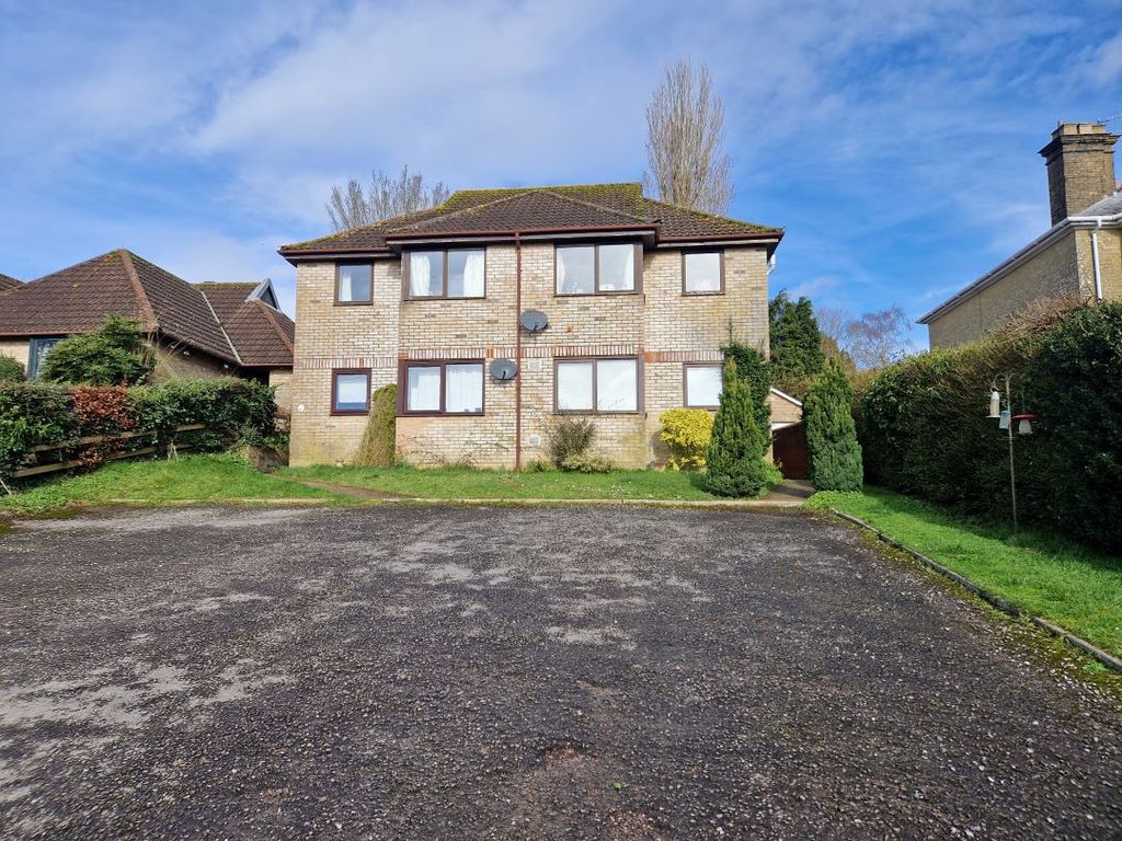 Property photo 1 of 8 Front
