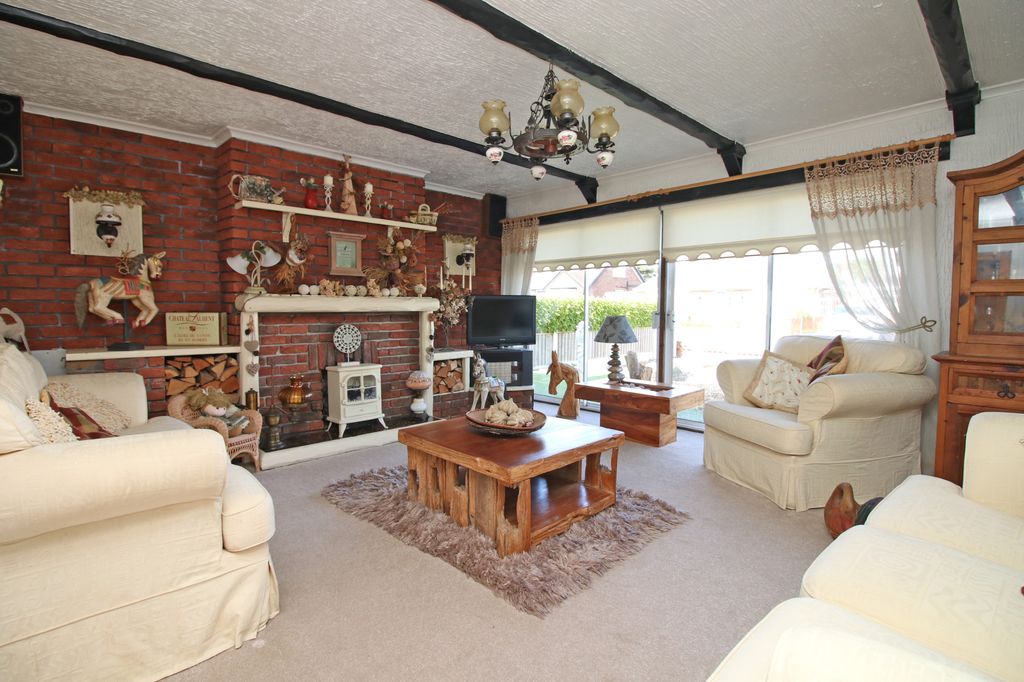 Property photo 2 of 24