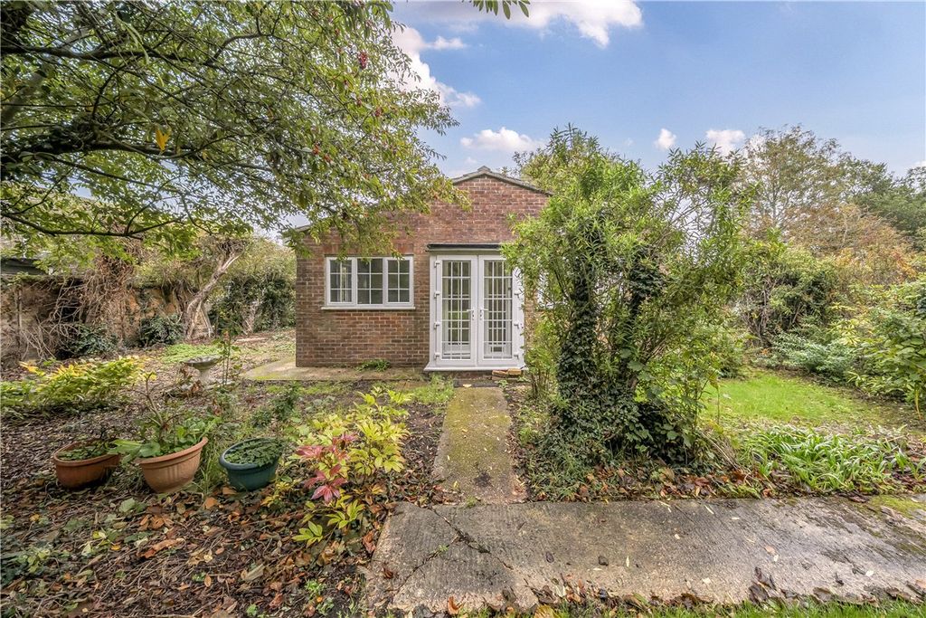 Property photo 1 of 11 Picture No. 01