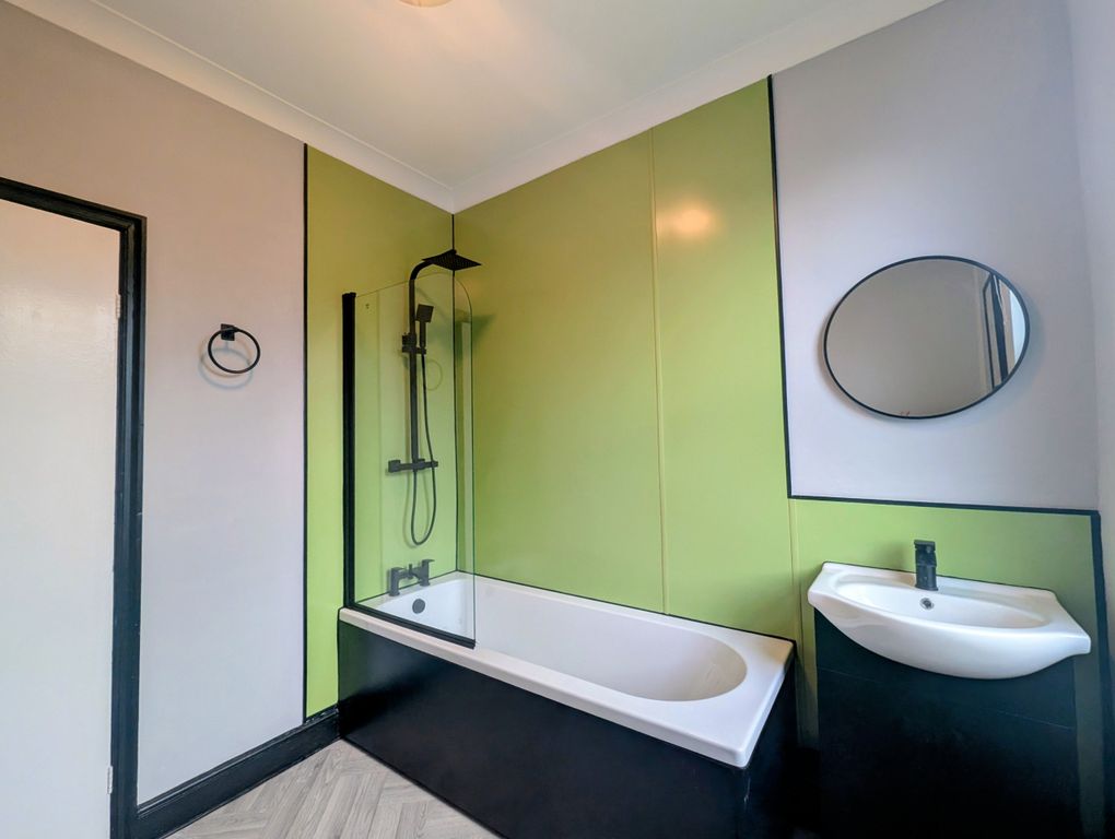 Property photo 2 of 11 Pxl_20260220_161122653~2