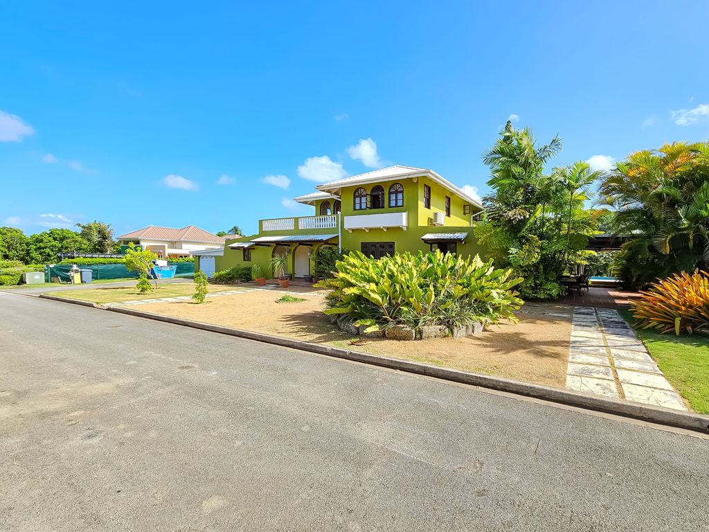 Property photo 1 of 20