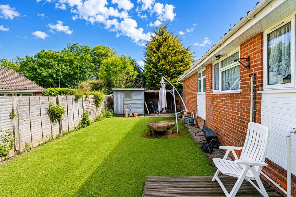 Property photo 2 of 24 84d97E06-3489-4915-8c8B-28ce3Ac4Cbb6.Png