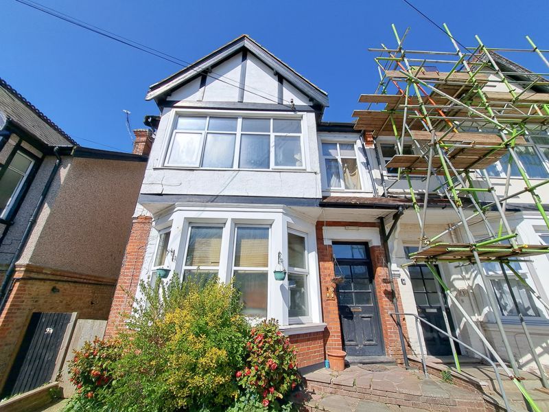 Property photo 1 of 6 Photo 5