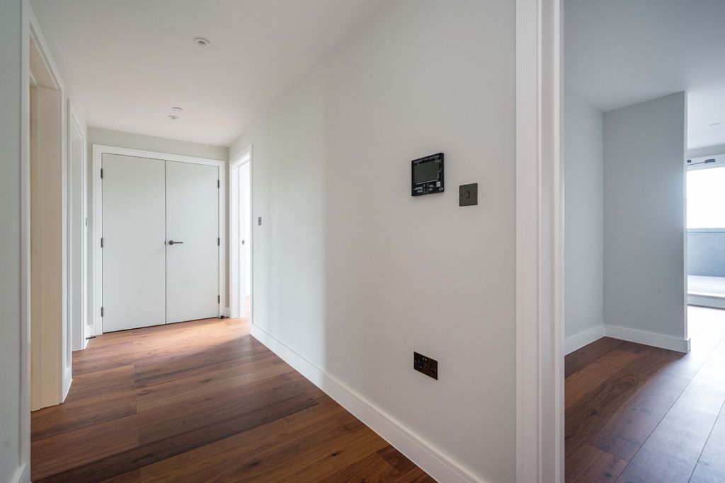 Property photo 2 of 16 505_Beufort_Crt__...
