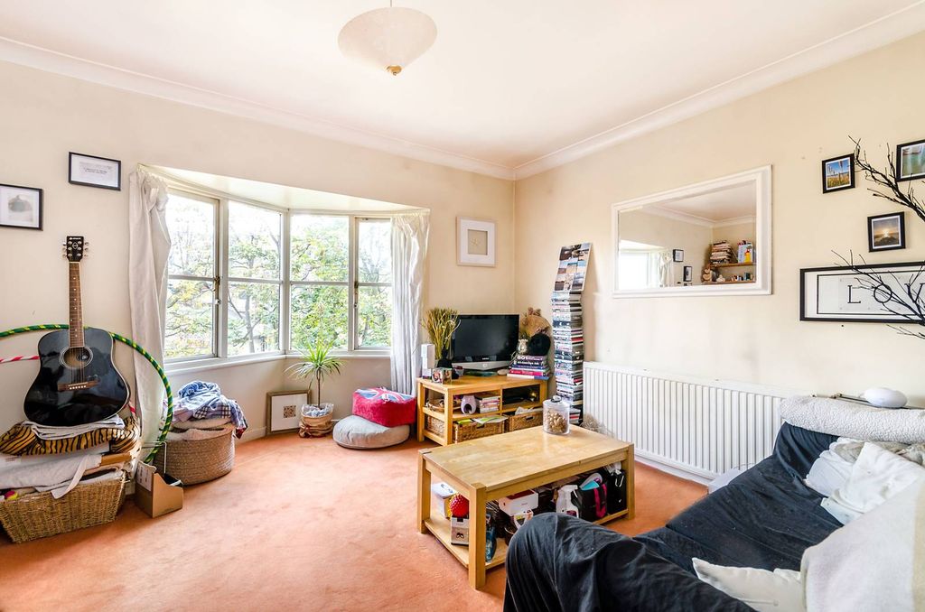 Property photo 2 of 3