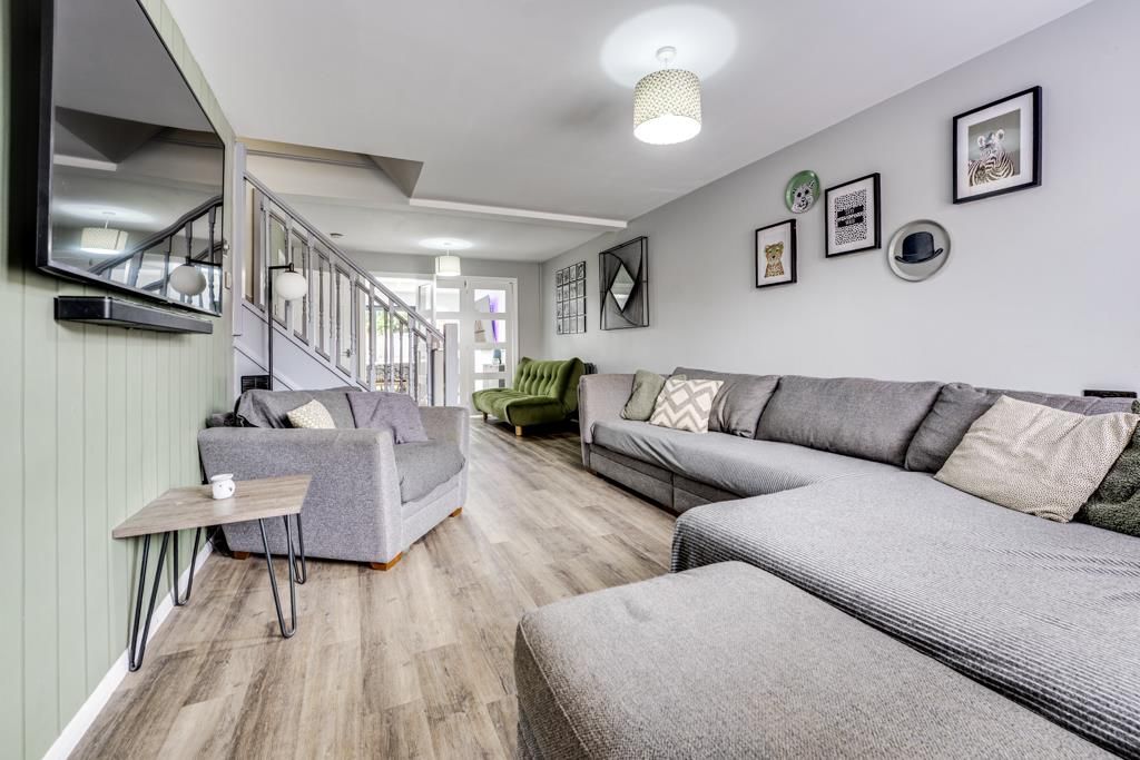 Property photo 2 of 35 50 Walsingham Avenue, Kettering-13.Jpg