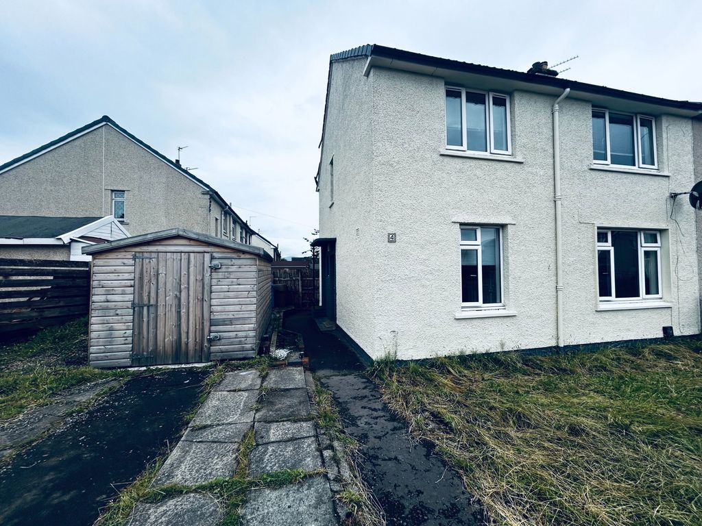 Property photo 2 of 18