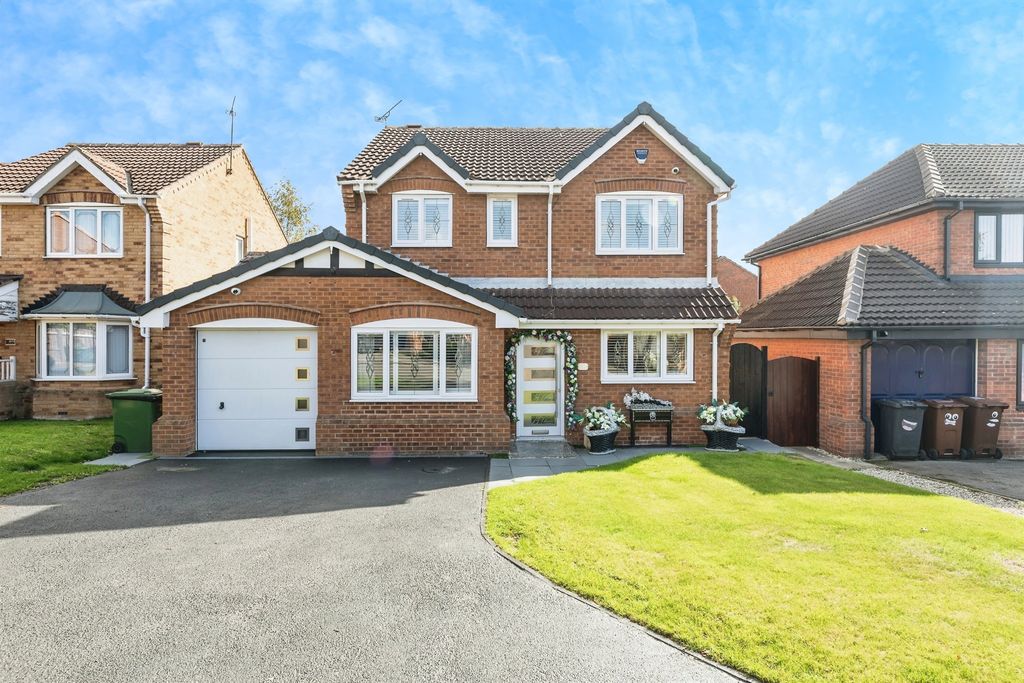 Property photo 1 of 17