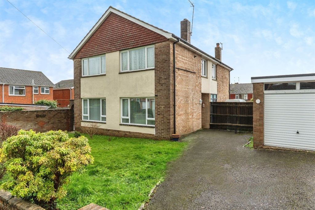 Property photo 1 of 15