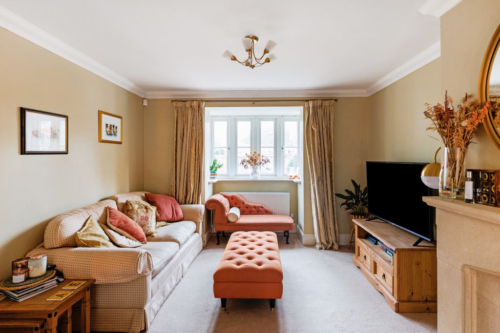 Property photo 3 of 14