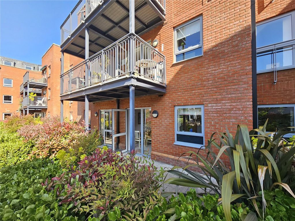 Property photo 1 of 12 Picture No. 13