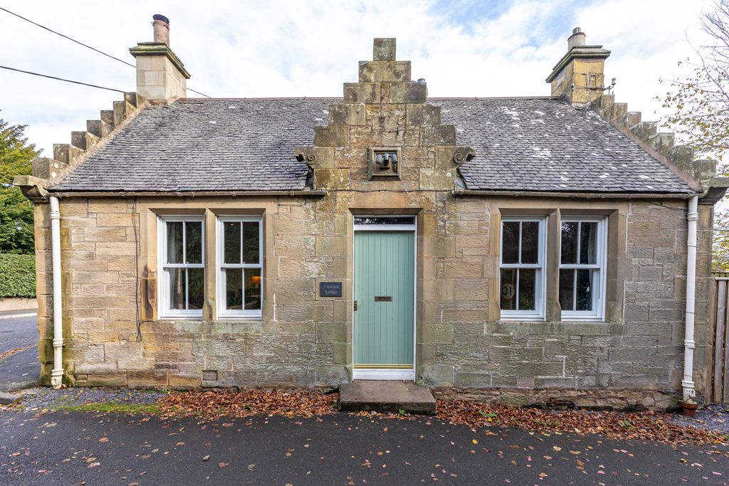 Property photo 1 of 21