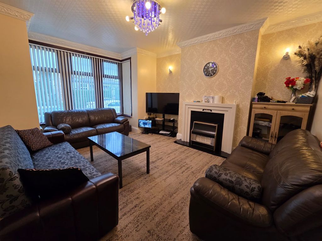 Property photo 3 of 30 Gallery