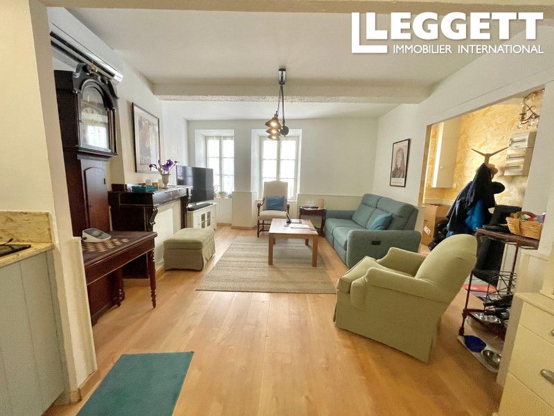 Property photo 3 of 10