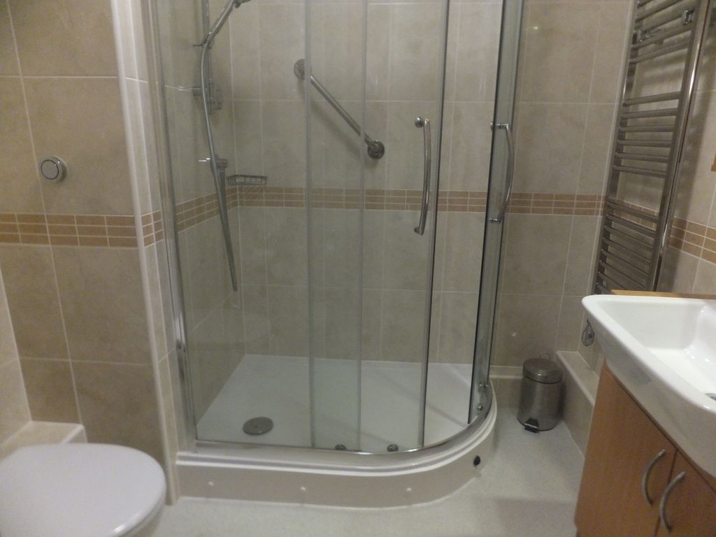 Property photo 3 of 6