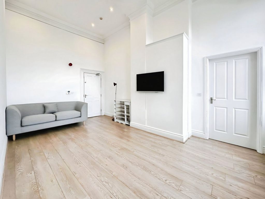 Property photo 2 of 13 Picture No. 42