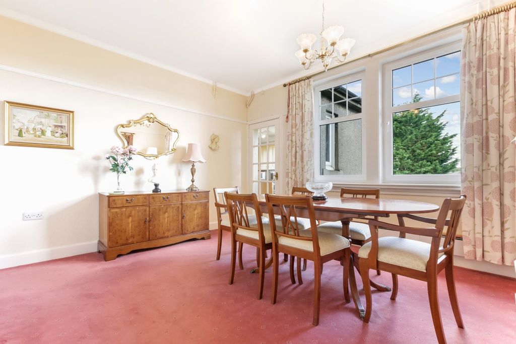Property photo 3 of 21 Dining Room