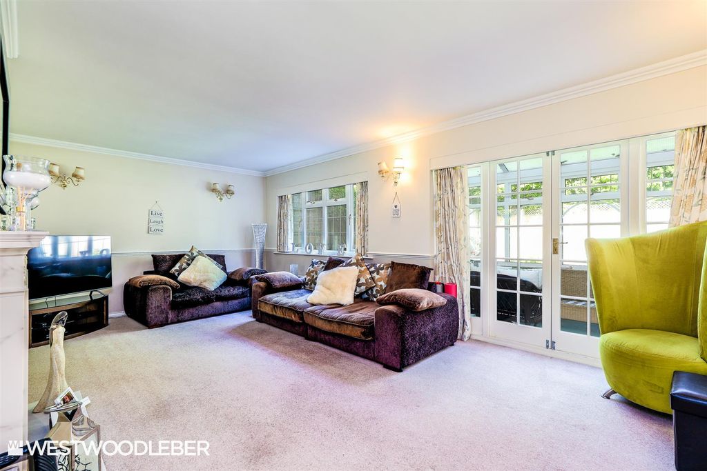 Property photo 3 of 22 Internal_16.Jpg