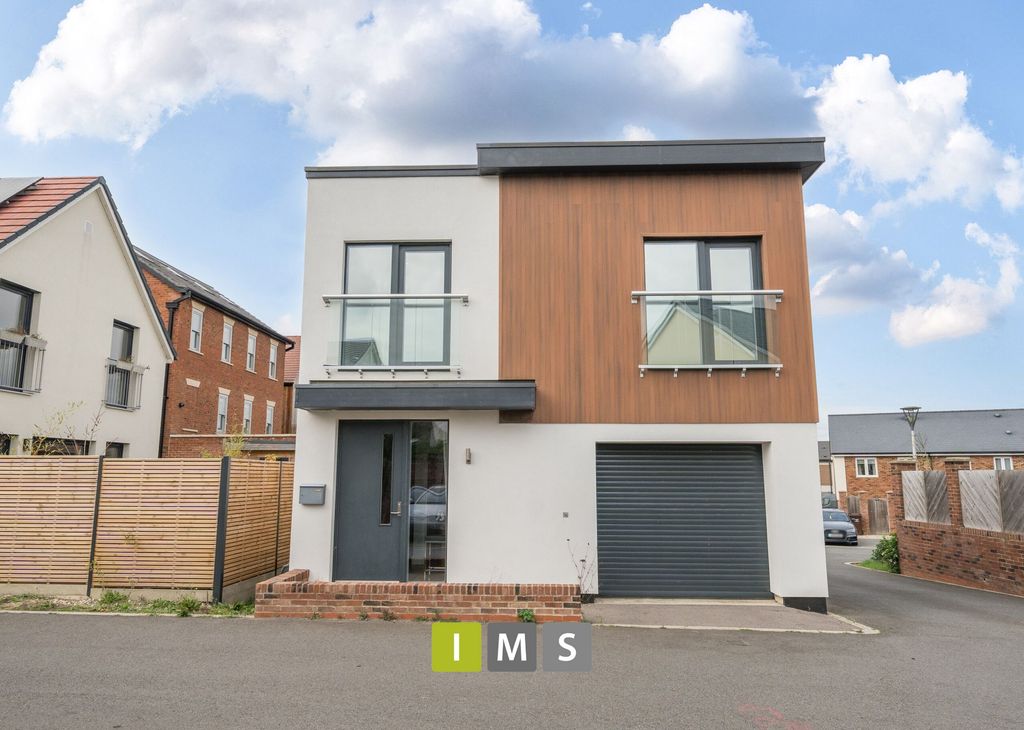 Property photo 1 of 14